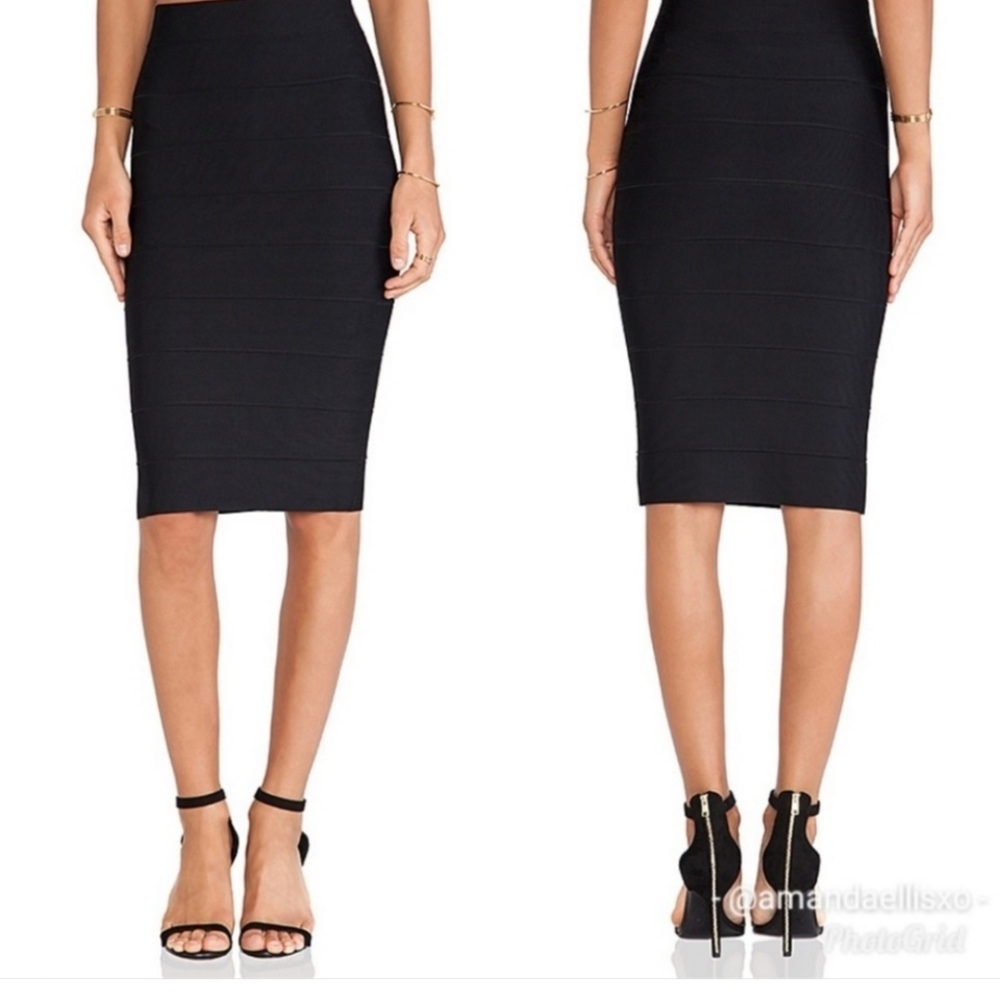 Bcbg Bandage Skirt
size large